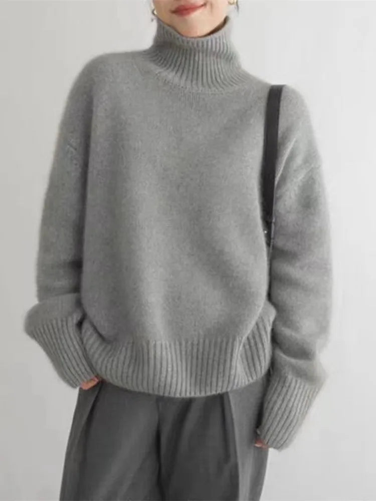 Freya™ | Soft Turtleneck