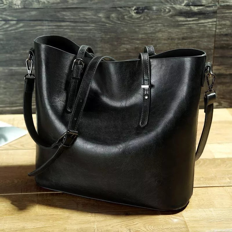 Nicole’s Favorite | Vintage Leather Shoulder Handbag